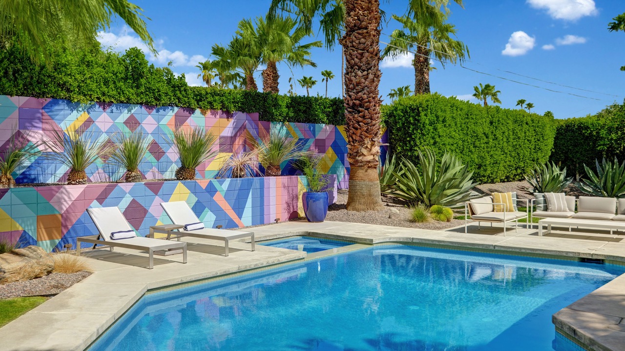 Photo of Outdoor in Racquet Club Estates