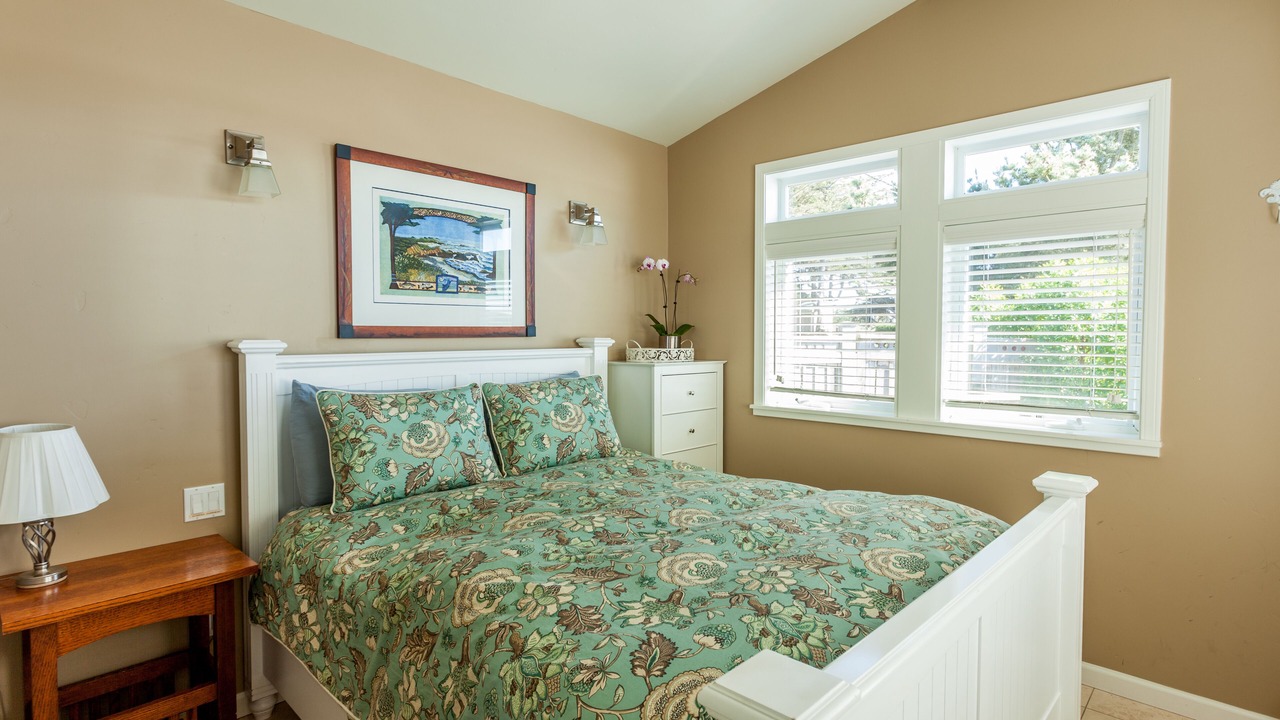 Photo of Bedroom in Bodega Bay