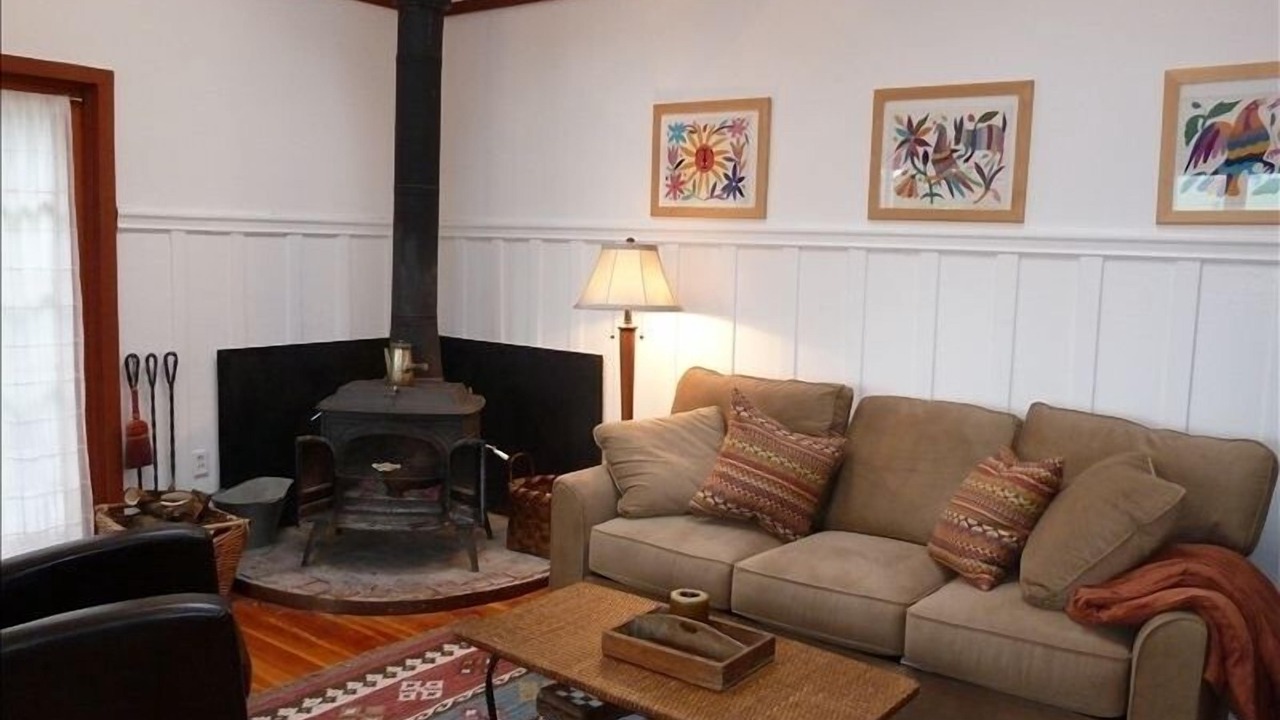 Photo of Bedroom in Point Reyes Station