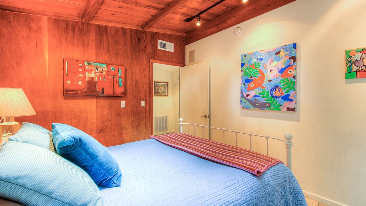 Photo of Bedroom in Forestville