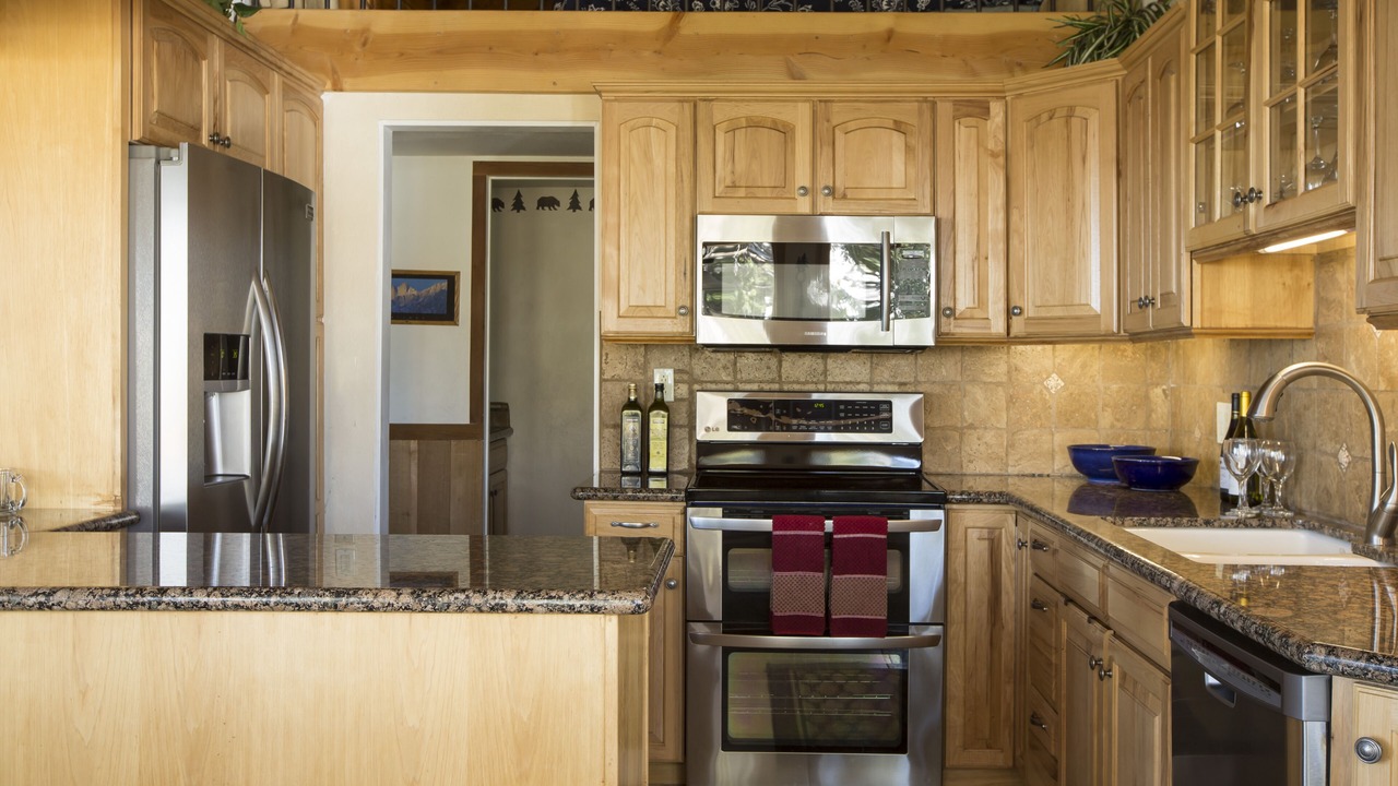 Photo of Kitchen in Mammoth Lakes