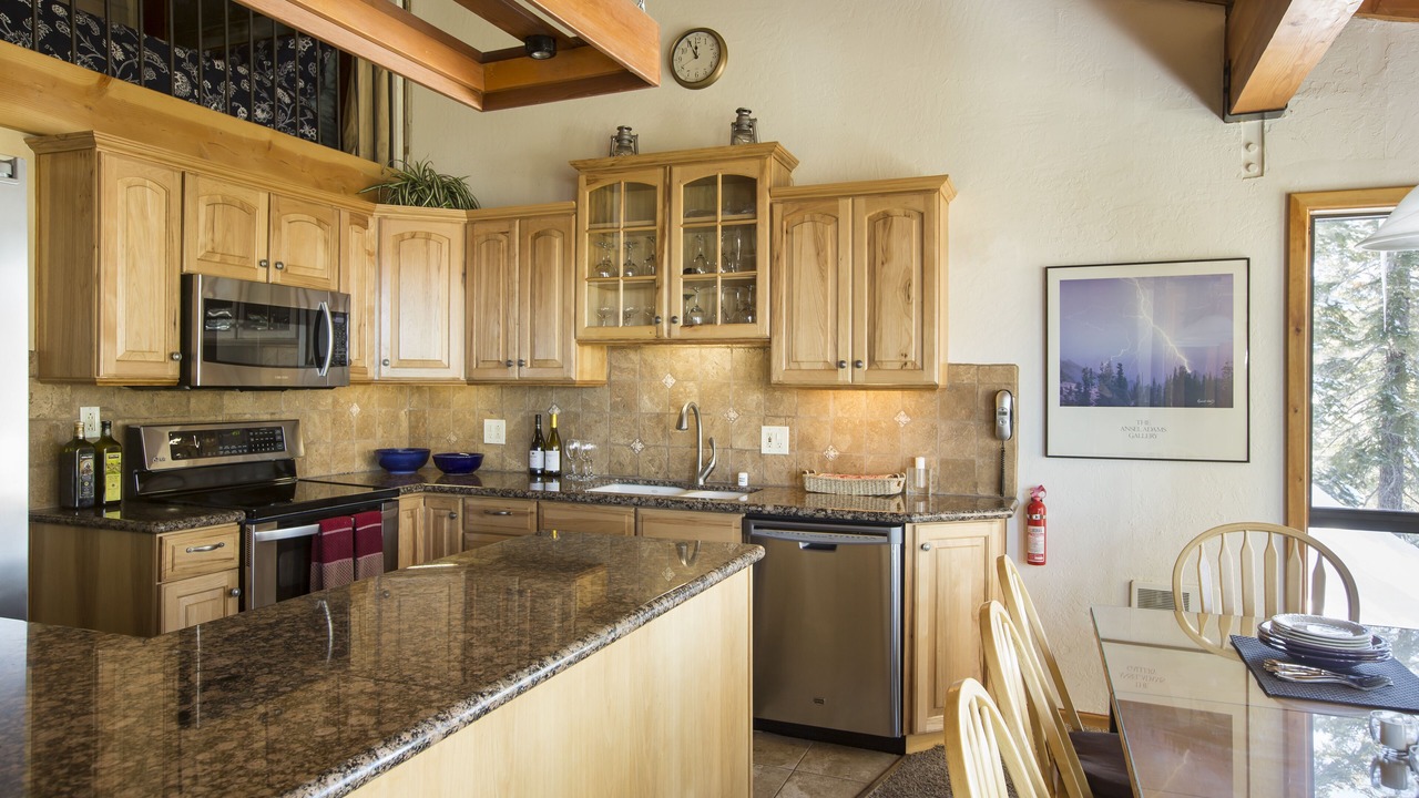 Photo of Kitchen in Mammoth Lakes