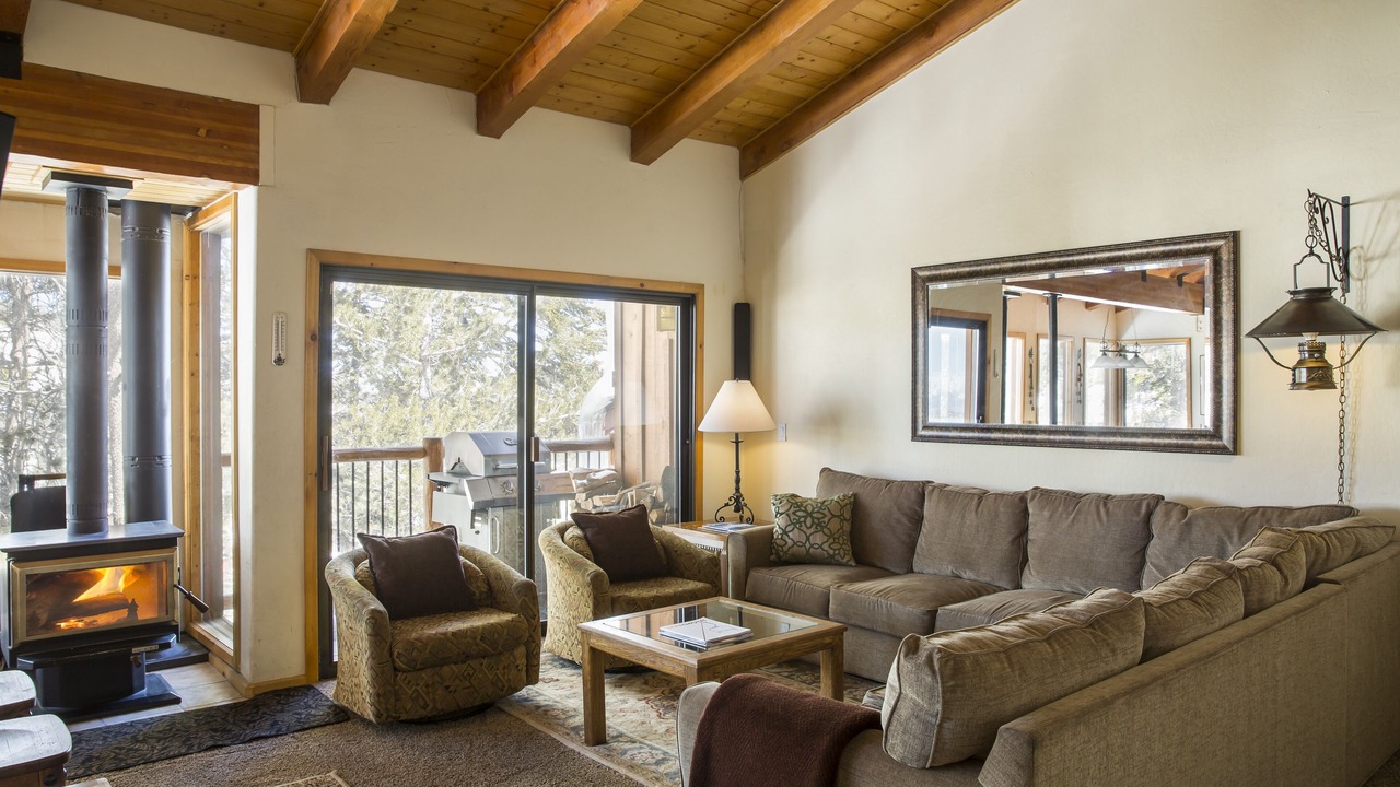 Photo of Livingroom in Mammoth Lakes