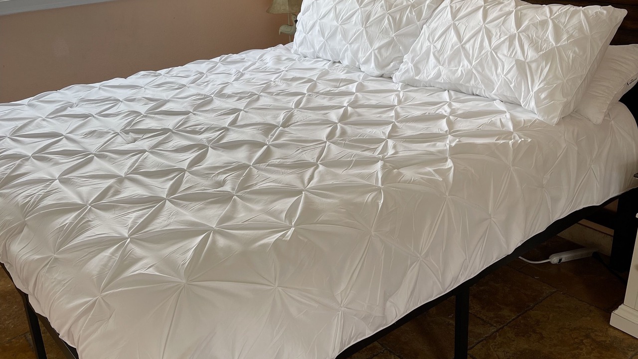 Photo of Bedroom in Avalon