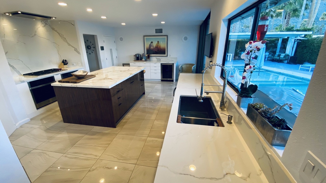 Photo of Kitchen in Canyon Corridor