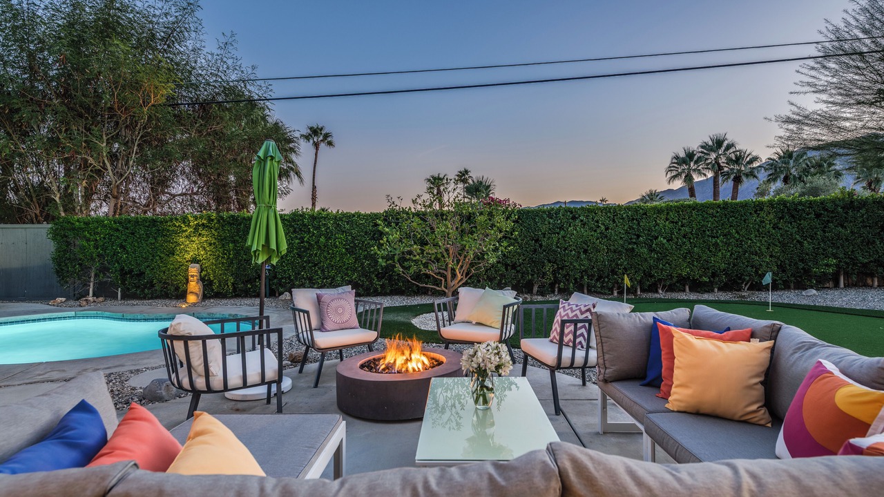 Photo of Patio Balcony in Racquet Club Estates