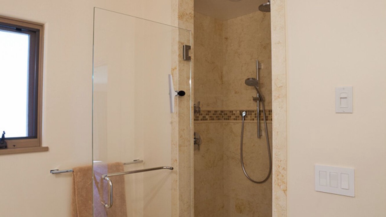 Photo of Bathroom in Alta Mesa
