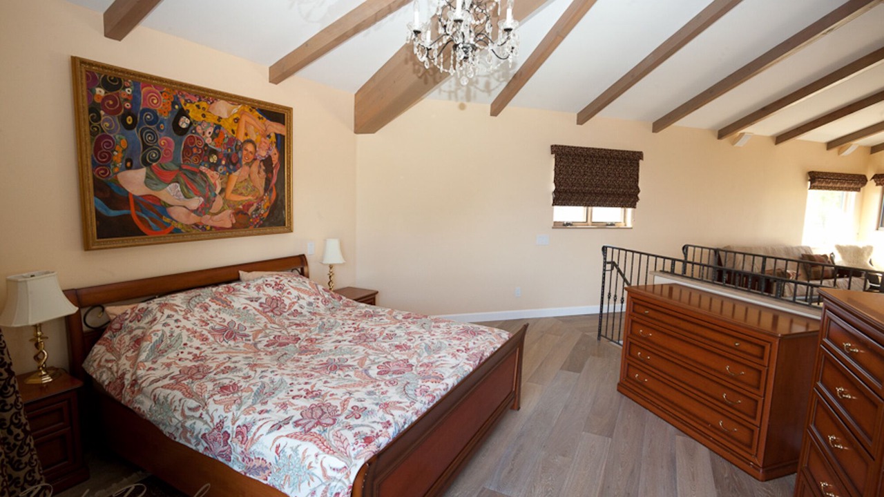 Photo of Bedroom in Alta Mesa