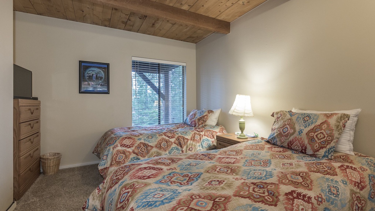 Photo of Bedroom in Lake Forest