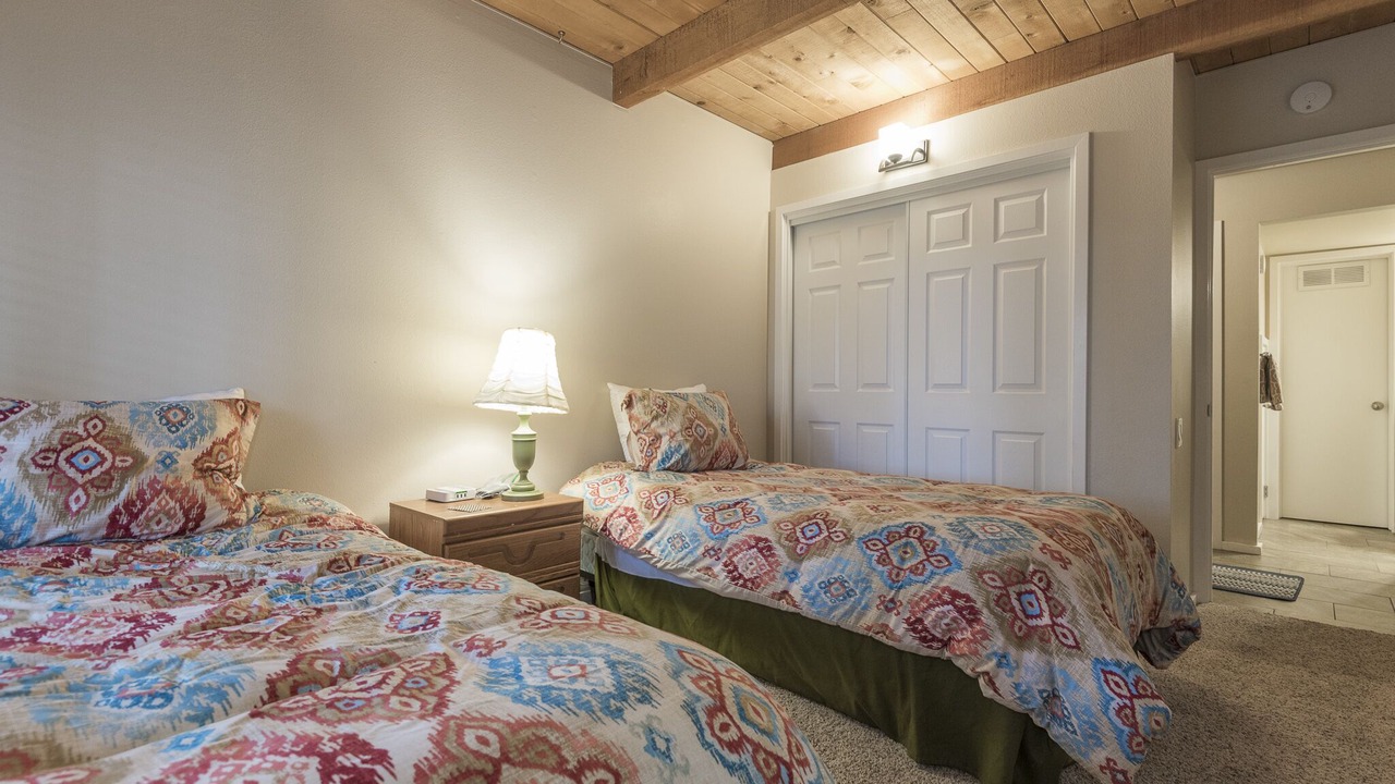 Photo of Bedroom in Lake Forest