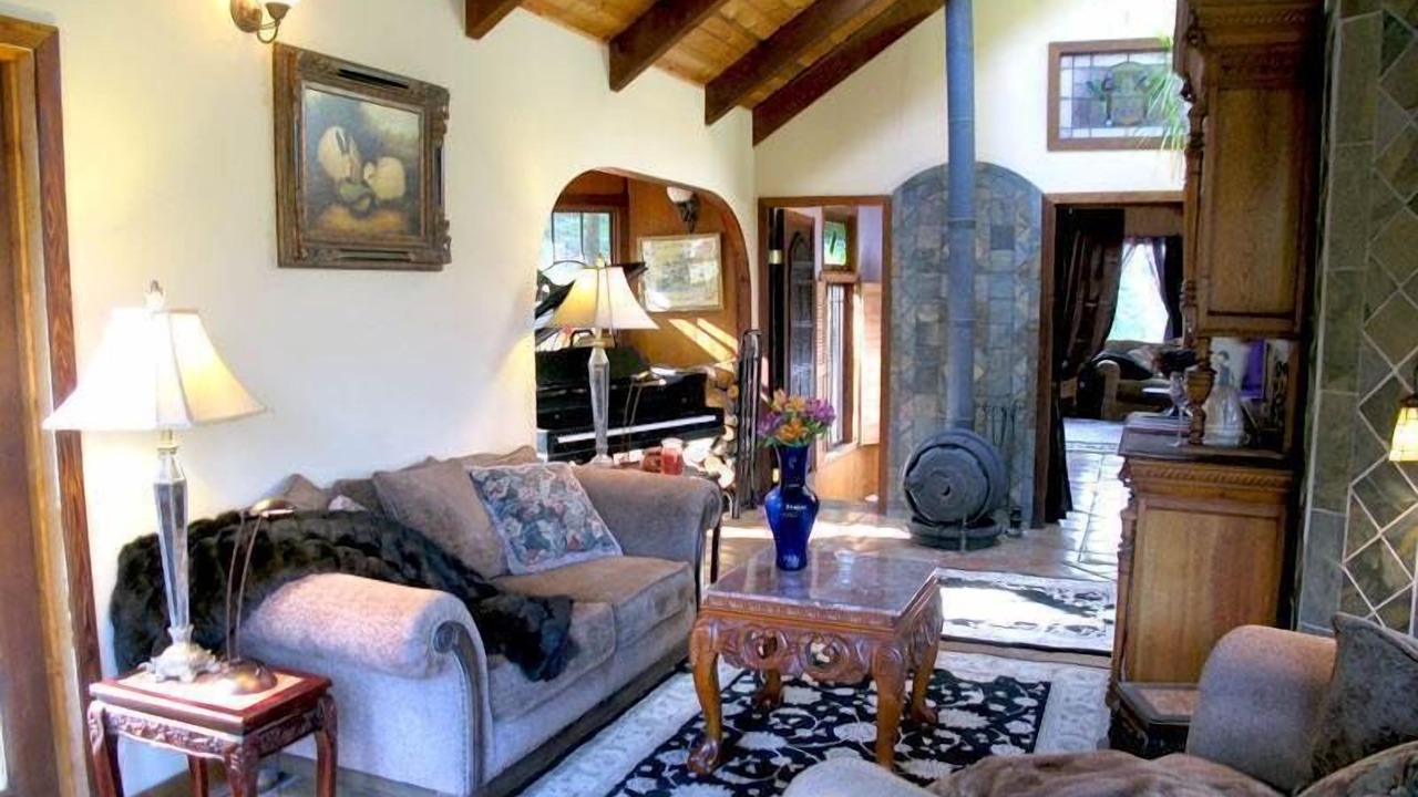 Photo of Livingroom in Cazadero