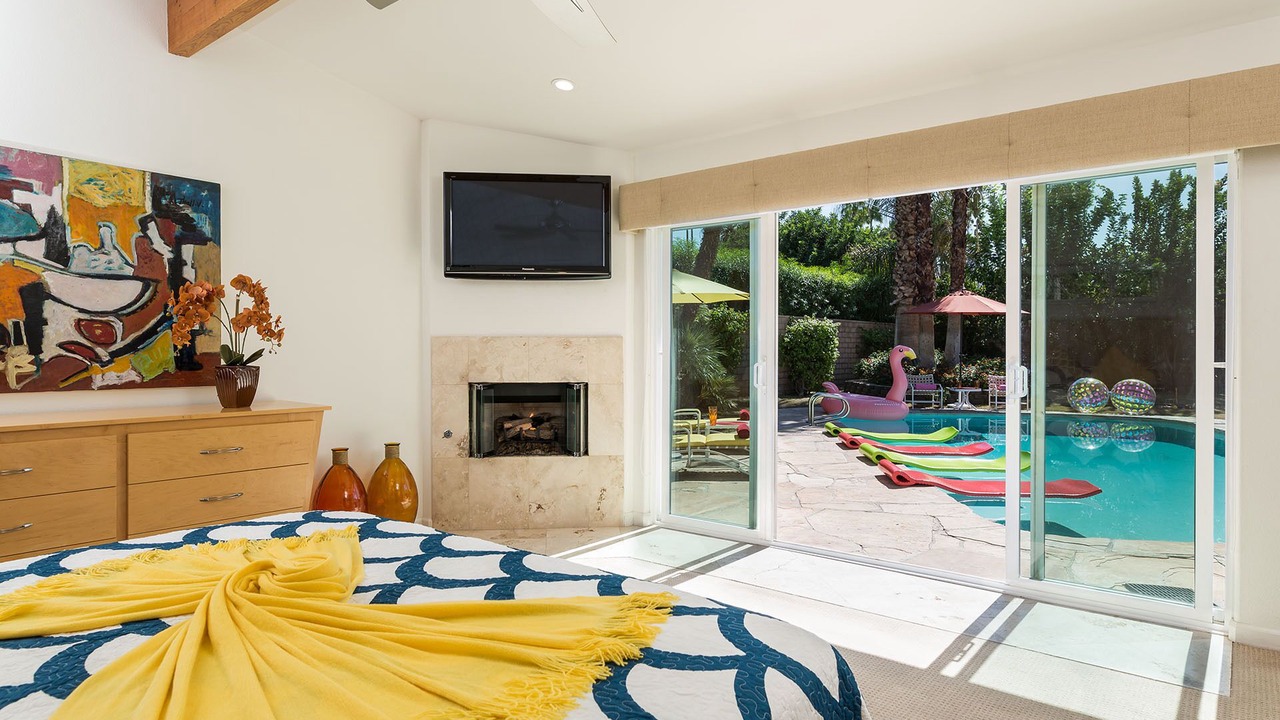 Photo of Livingroom in Deepwell Estates