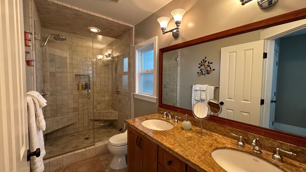 Photo of Bathroom in The Strand