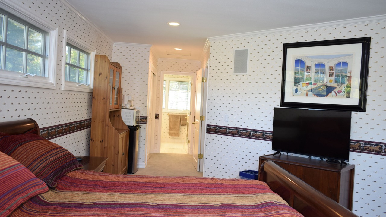 Photo of Bedroom in Saratoga