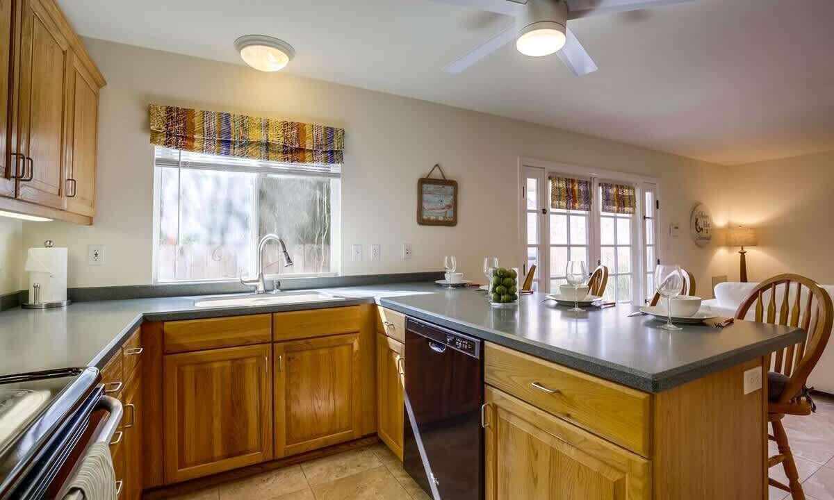 Photo of Kitchen in Beach Barber Tract