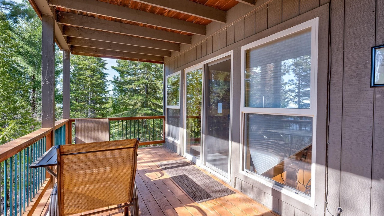 Photo of Patio Balcony in Yosemite National Park