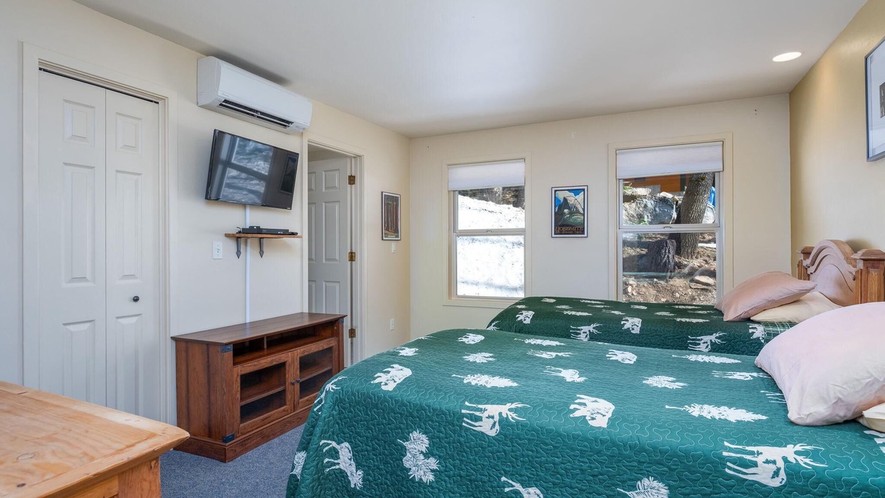 Photo of Bedroom in Yosemite National Park