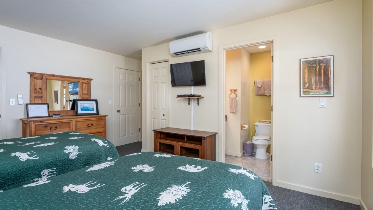 Photo of Bedroom in Yosemite National Park