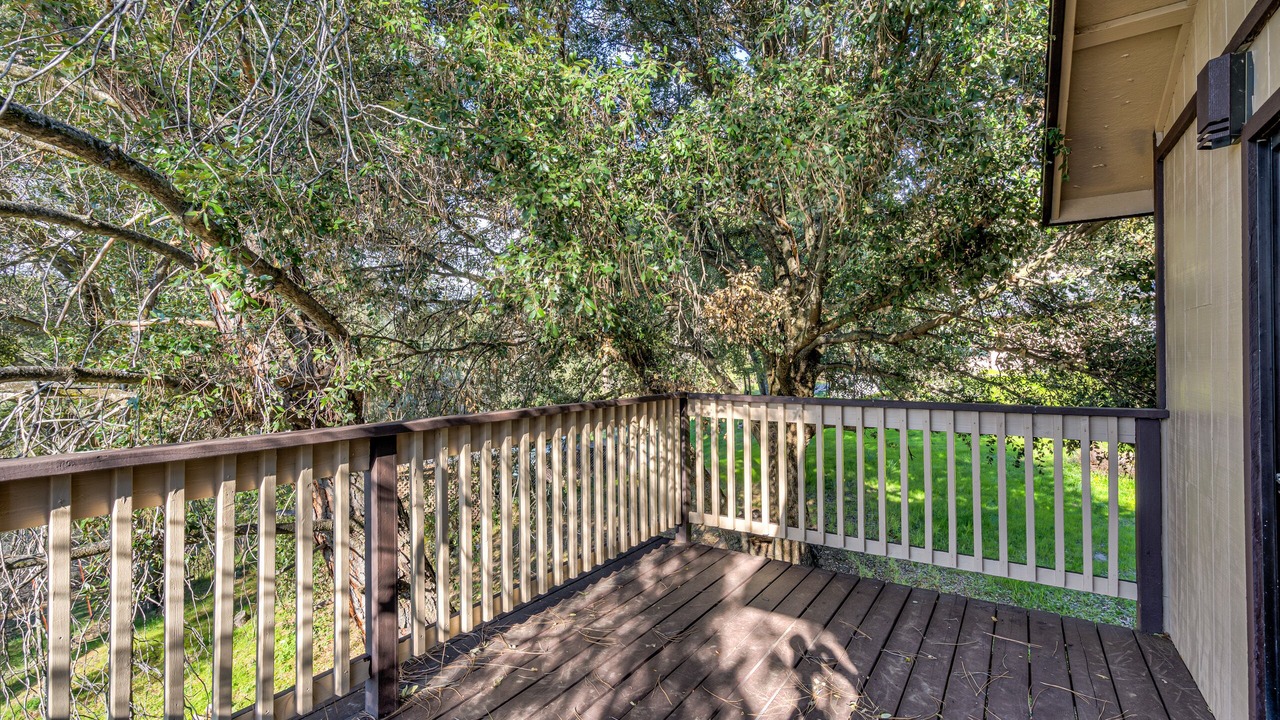 Photo of Patio Balcony in Oakhurst