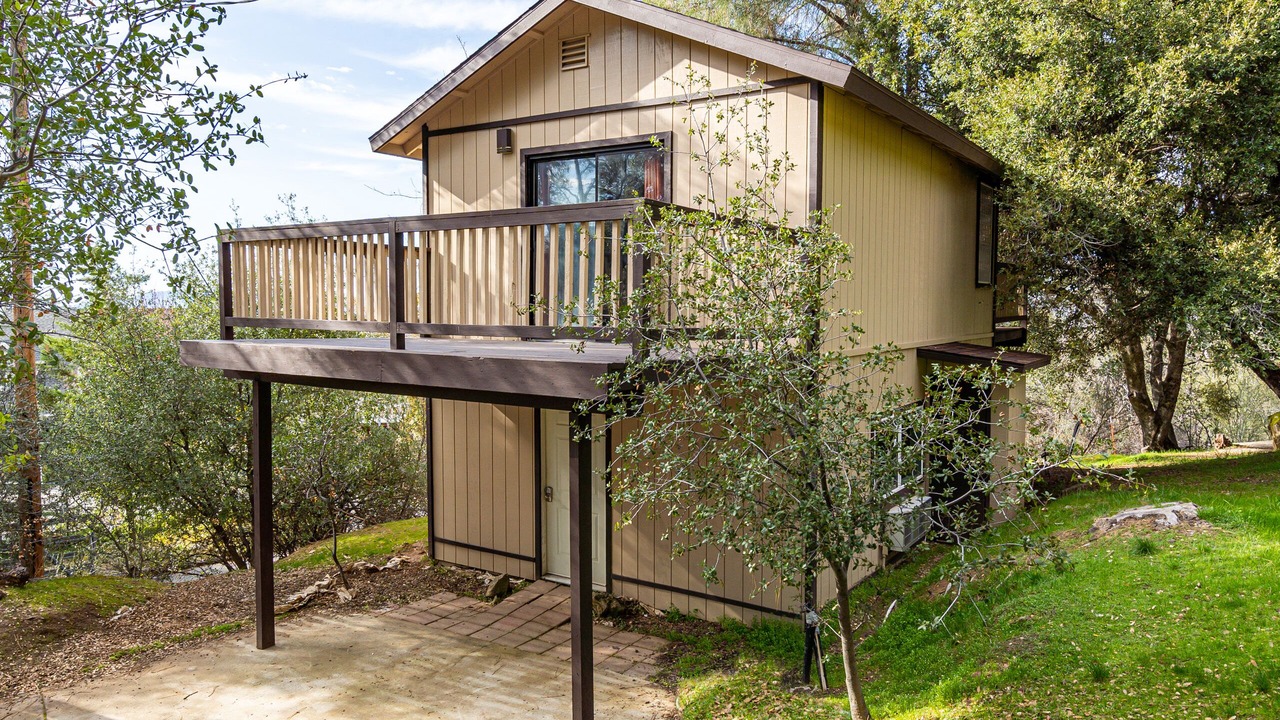 Photo of Outdoor in Oakhurst