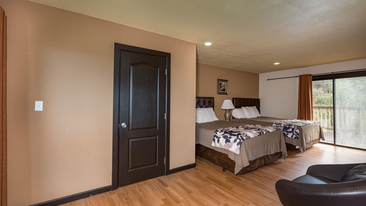 Photo of Bedroom in Oakhurst