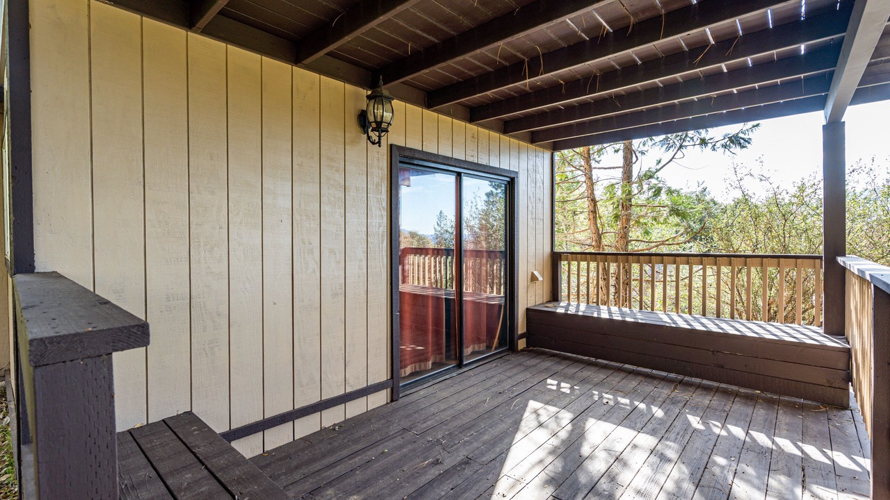 Photo of Patio Balcony in Oakhurst