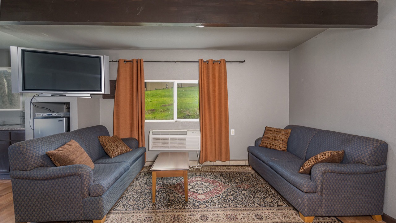 Photo of Livingroom in Oakhurst