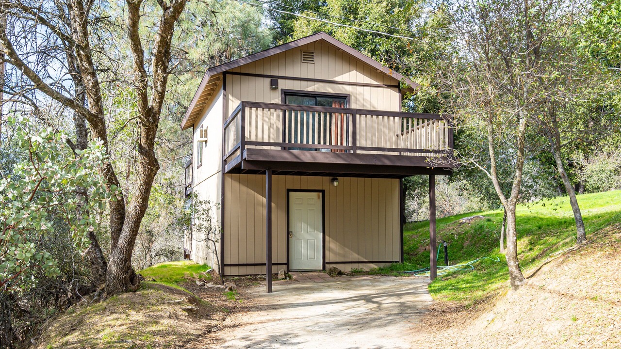 Photo of Outdoor in Oakhurst