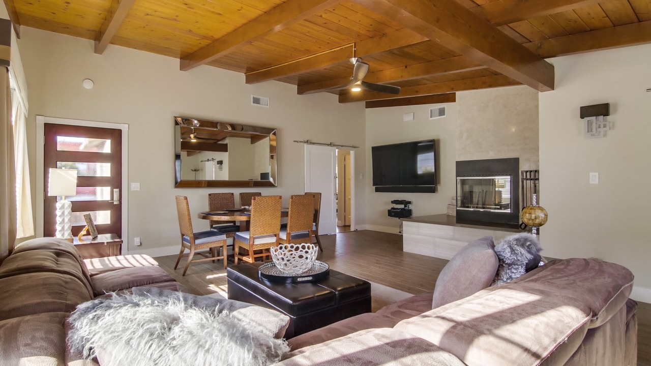 Photo of Livingroom in Imperial Beach