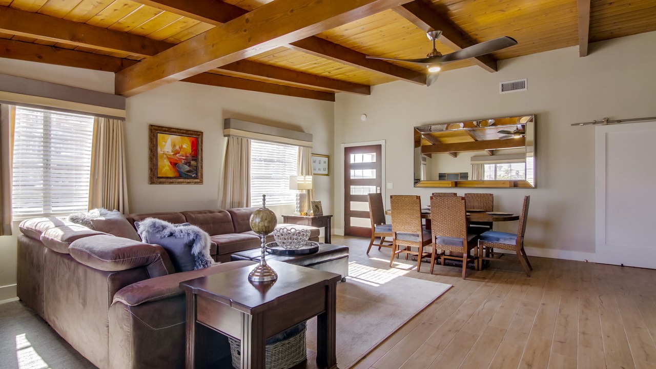 Photo of Livingroom in Imperial Beach