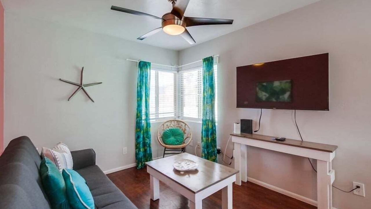 Photo of Livingroom in Central Mission Beach