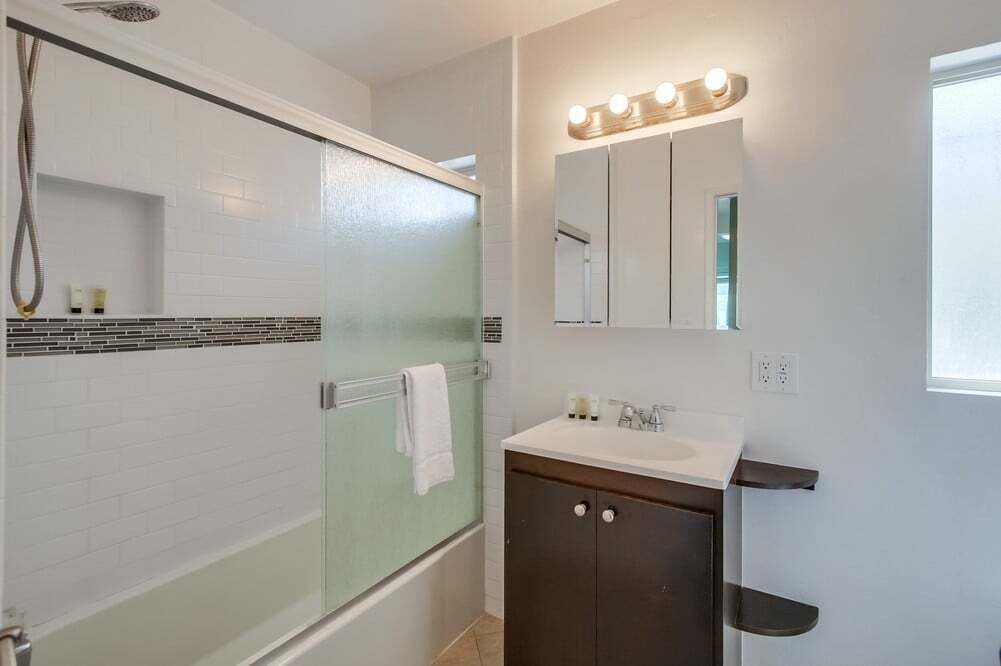 Photo of Bathroom in Central Mission Beach