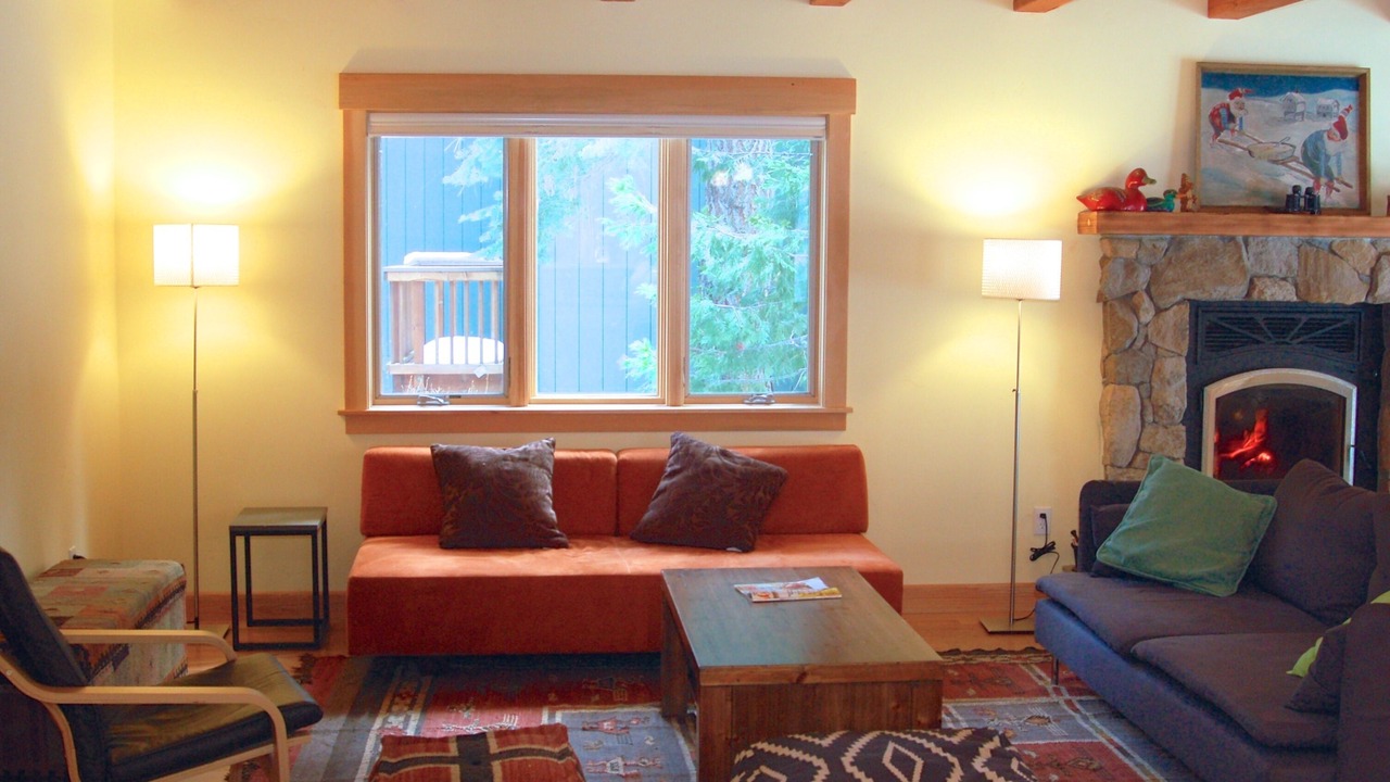 Photo of Livingroom in Tahoe Pines
