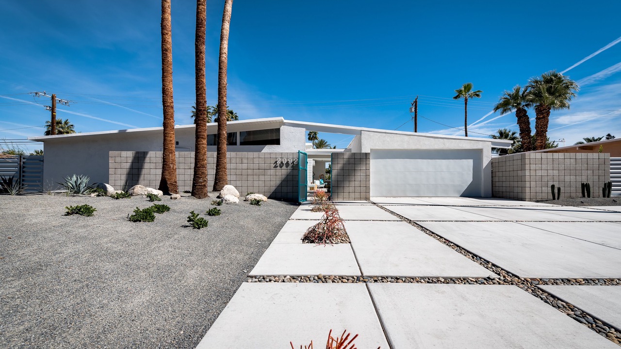 Photo of Outdoor in Racquet Club Estates