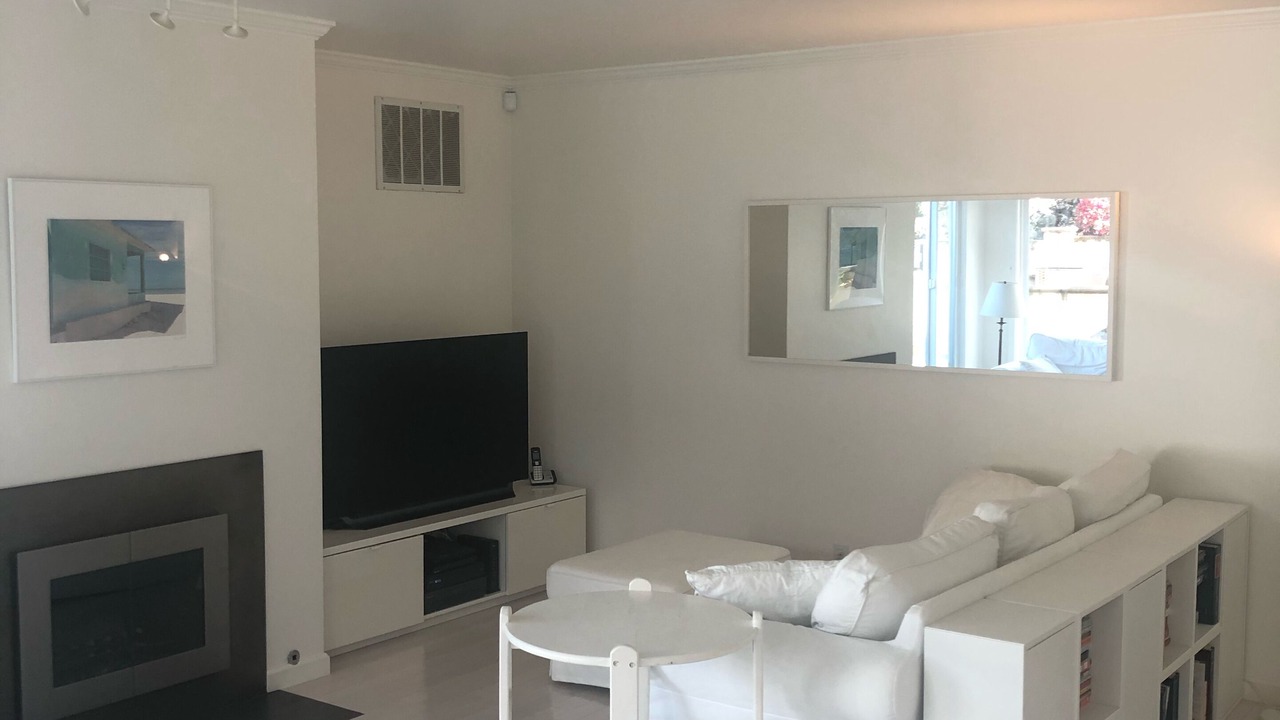 Photo of Livingroom in Emerald Hills