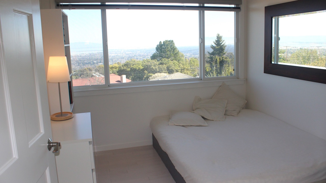 Photo of Bedroom in Emerald Hills