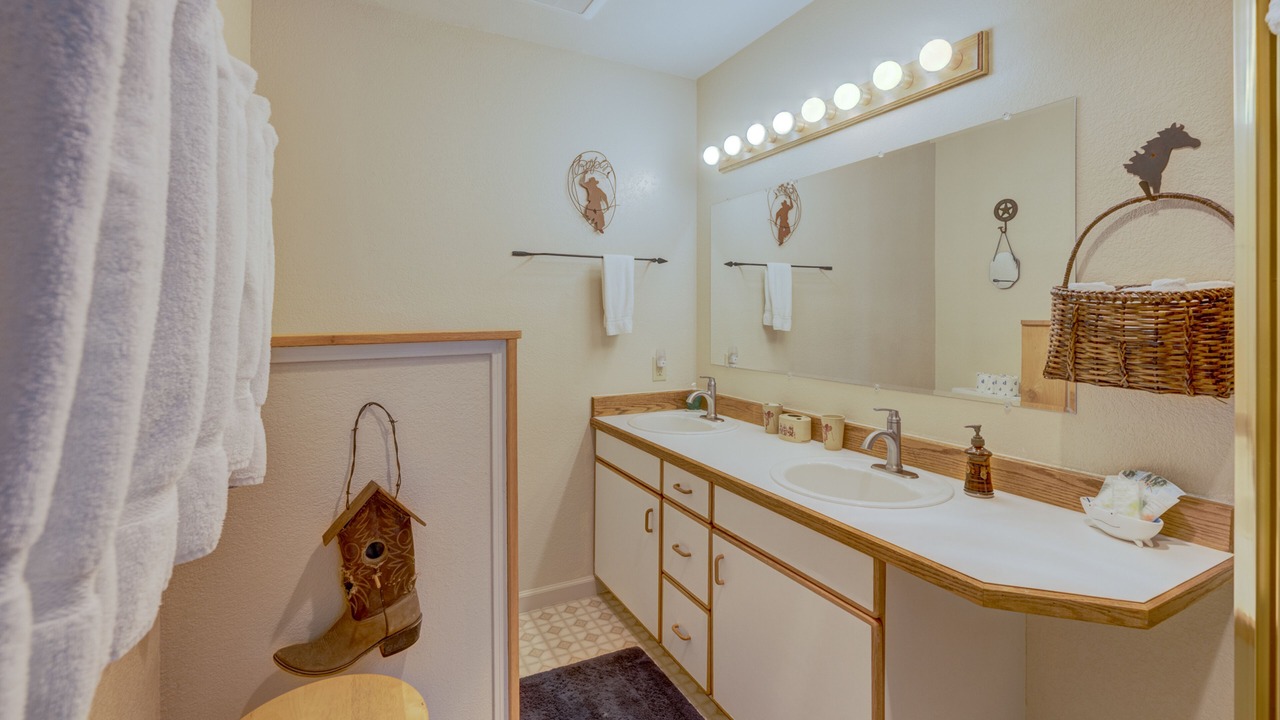 Photo of Bathroom in Truckee