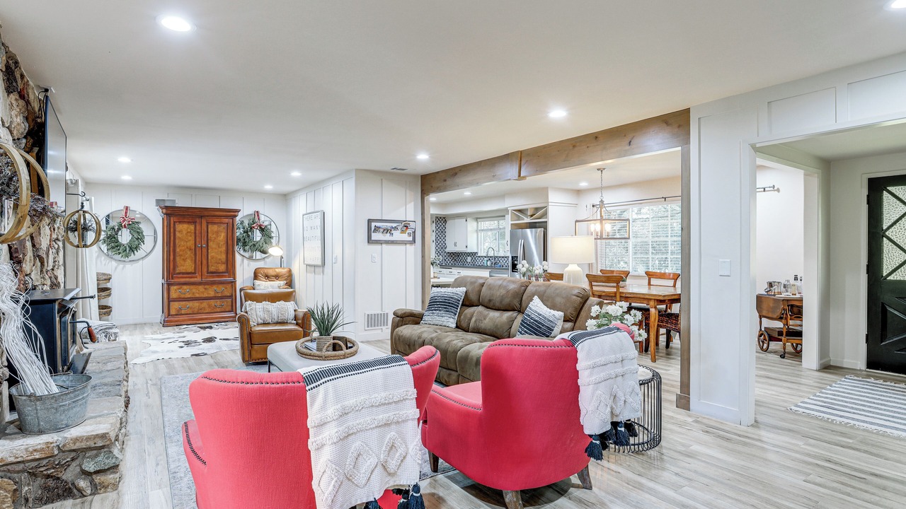 Photo of Livingroom in Callender
