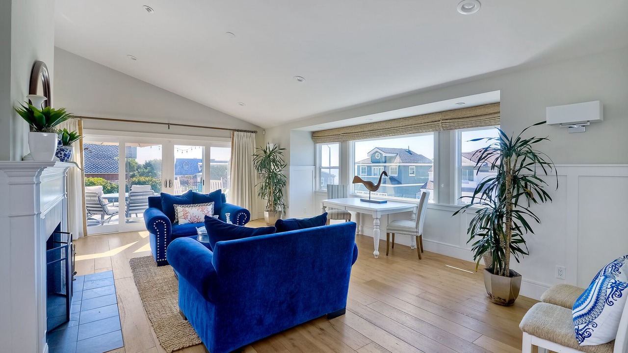 Photo of Livingroom in South Oceanside