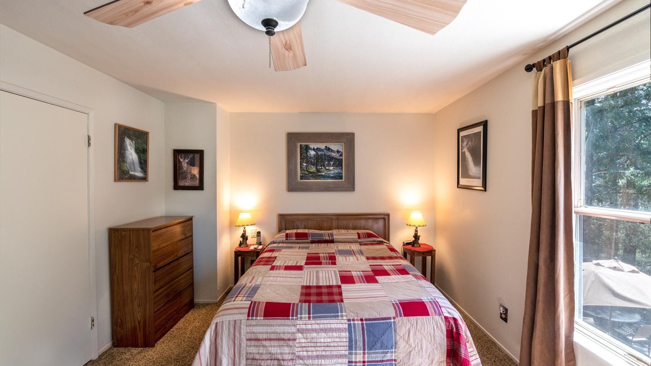 Photo of Bedroom in North Wawona