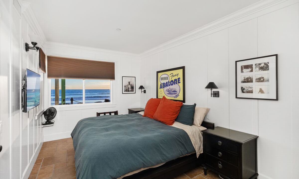 Photo of Bedroom in Capistrano Beach
