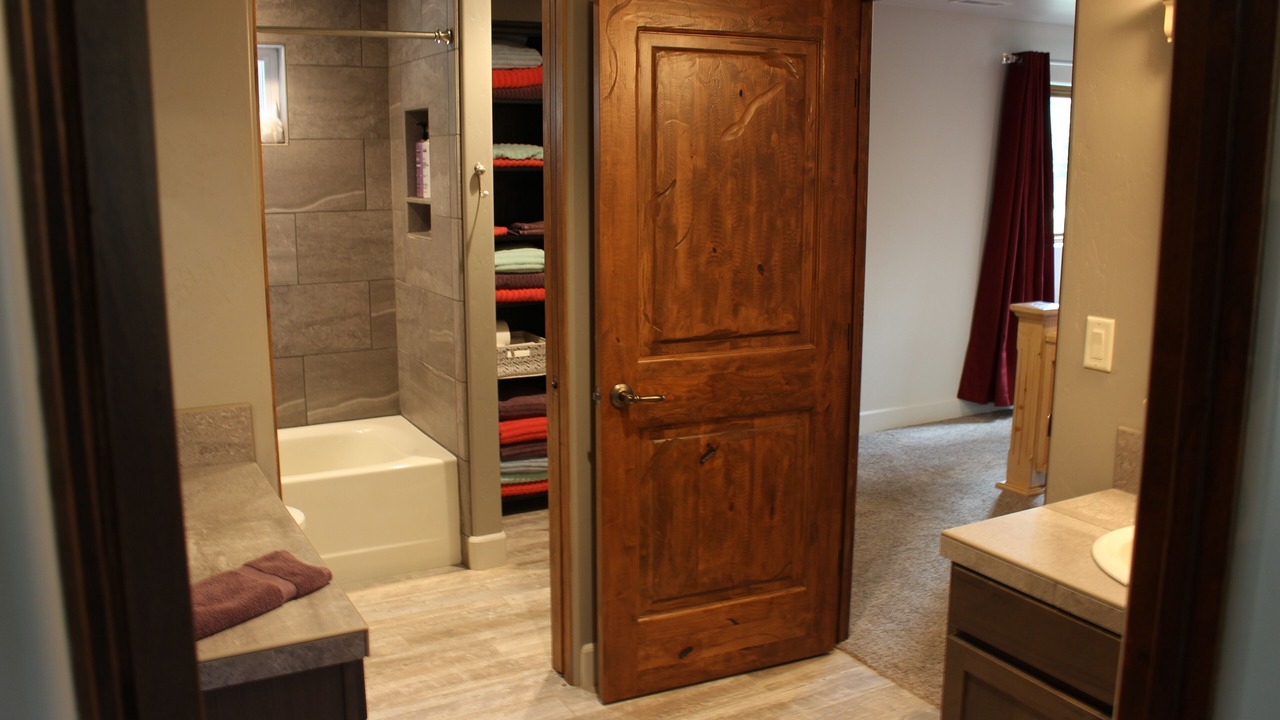 Photo of Bathroom in Graeagle