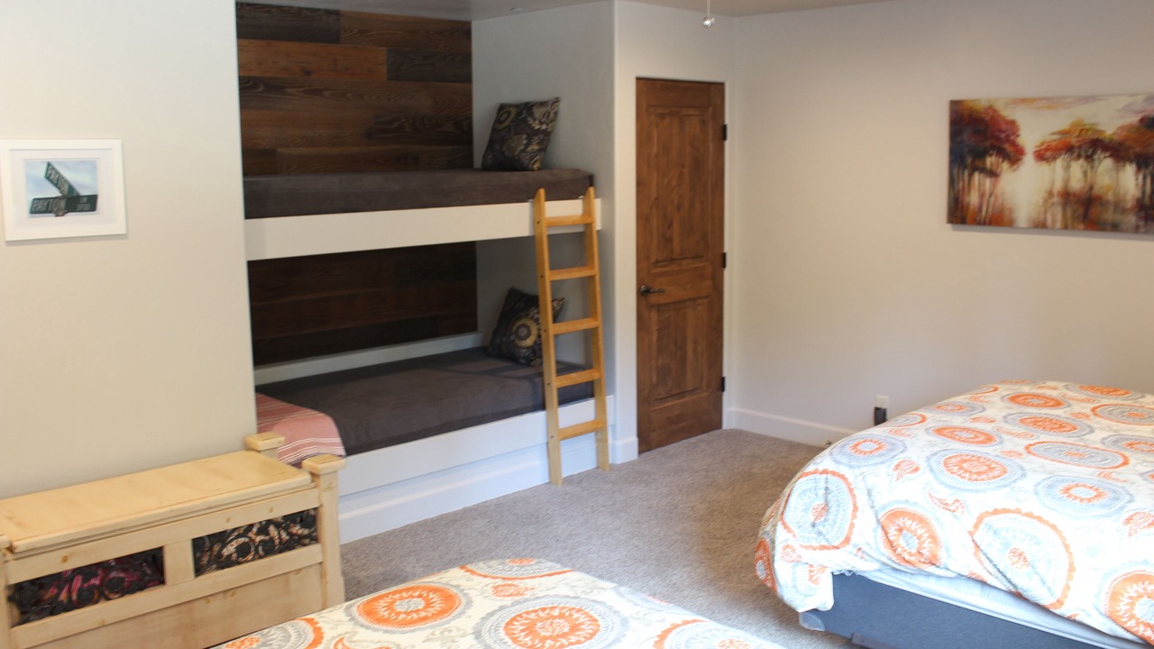 Photo of Bedroom in Graeagle