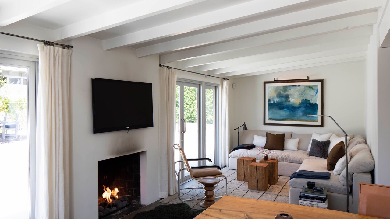 Photo of Livingroom in West Mesa