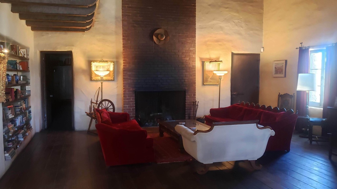 Photo of Livingroom in Victorville