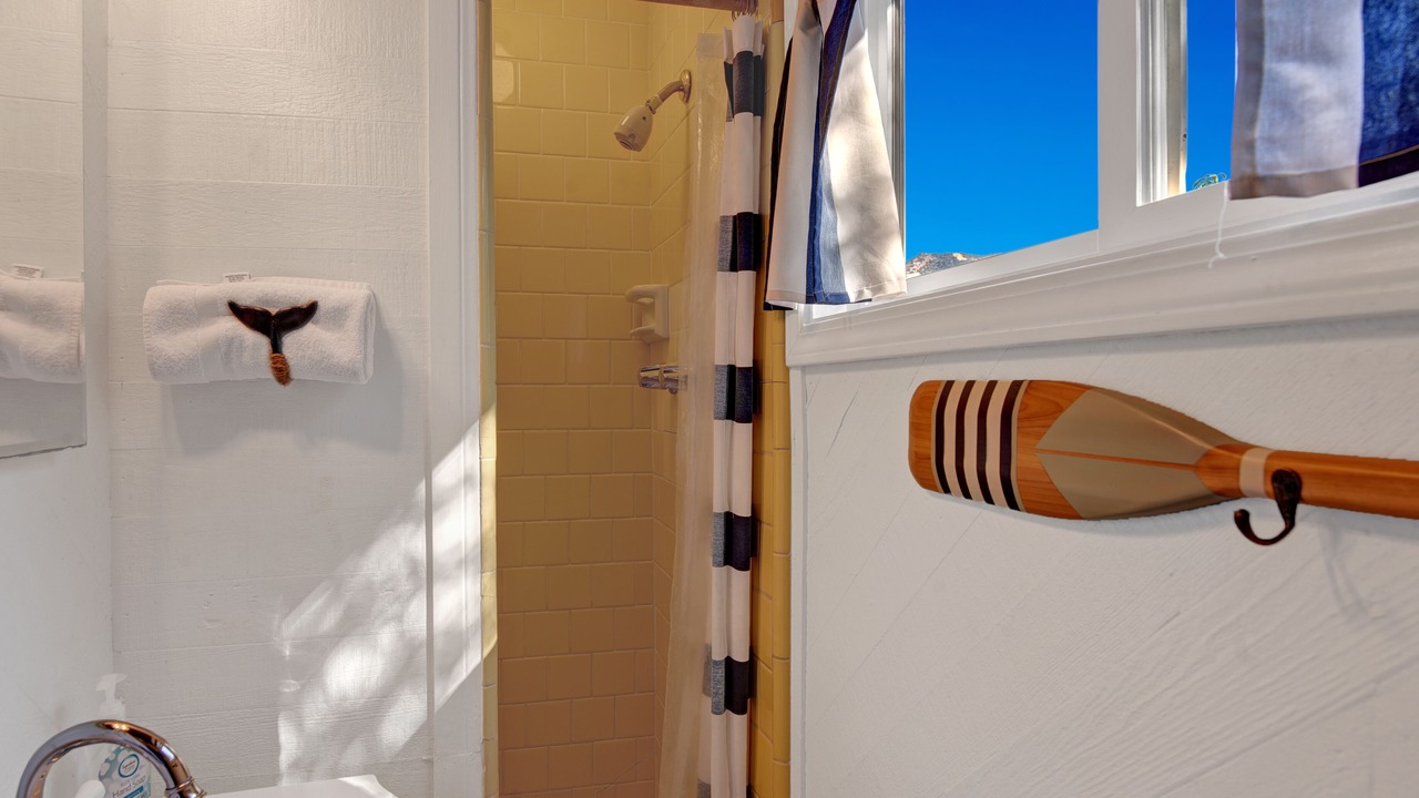Photo of Bathroom in Avalon