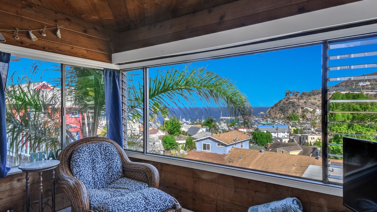 Photo of Bedroom in Avalon