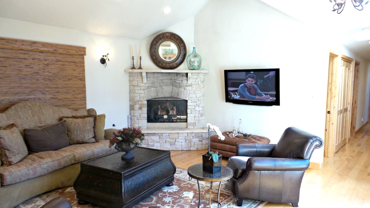 Photo of Livingroom in Northeast Carmel
