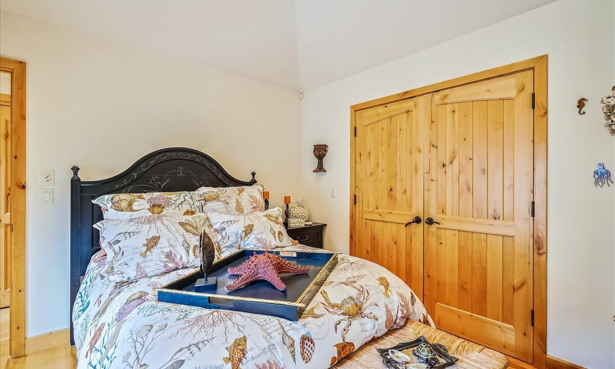 Photo of Bedroom in Northeast Carmel