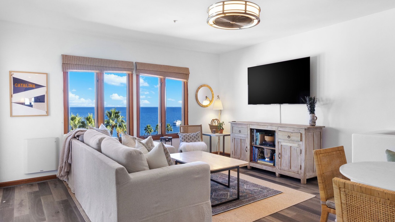 Photo of Bedroom in Avalon